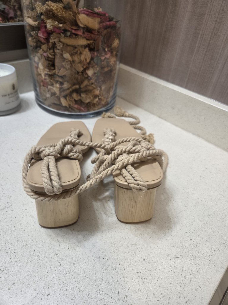 Covet Shoes, Elsa Nude Rope Heels Size 40 New Nwot — image 5 of 8